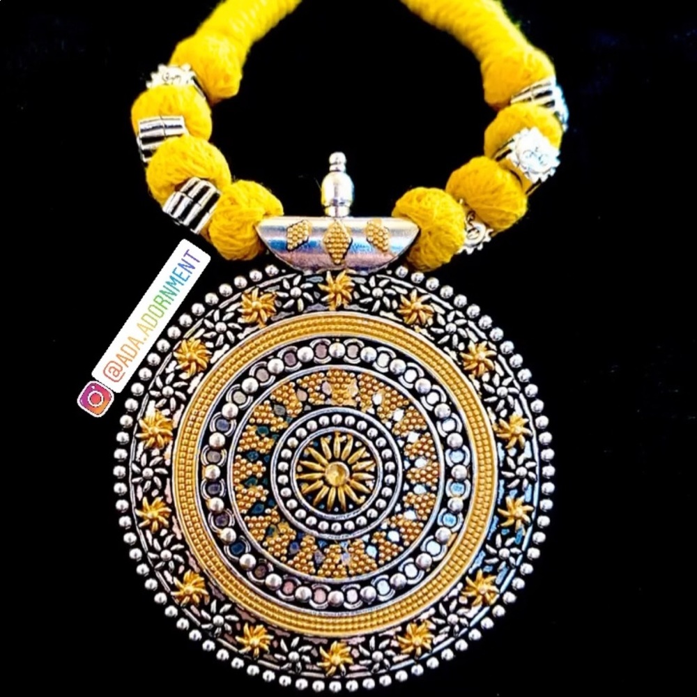 New Adjustable Choker